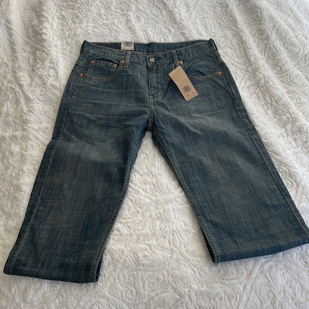 🆕 Levi Jeans 569 Loose straight leg 30X32